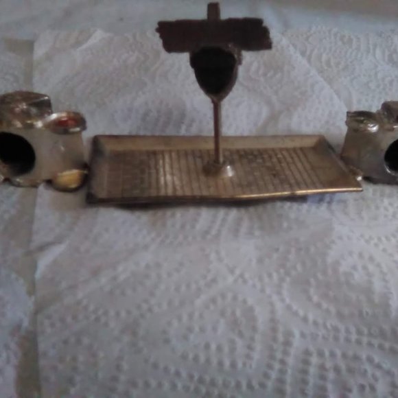 Salt and Pepper Shakers - Picture 2 of 2